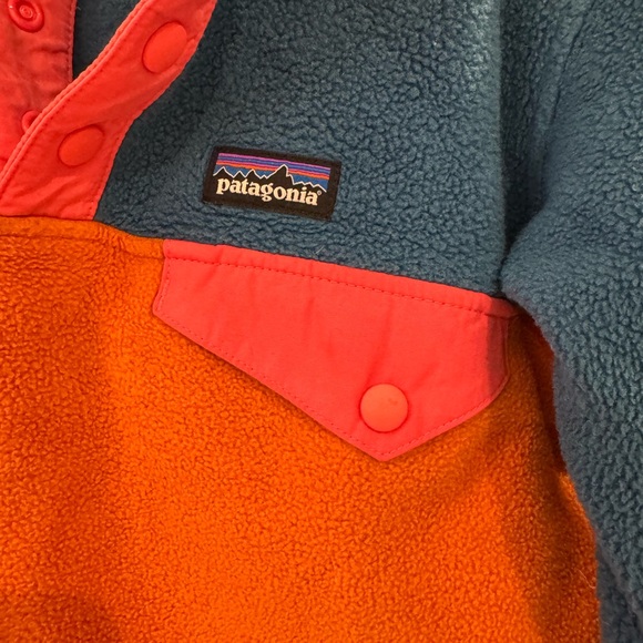 Patagonia XS 5/6 Synchilla Blue Fleece with Pink Trim - Picture 3 of 4